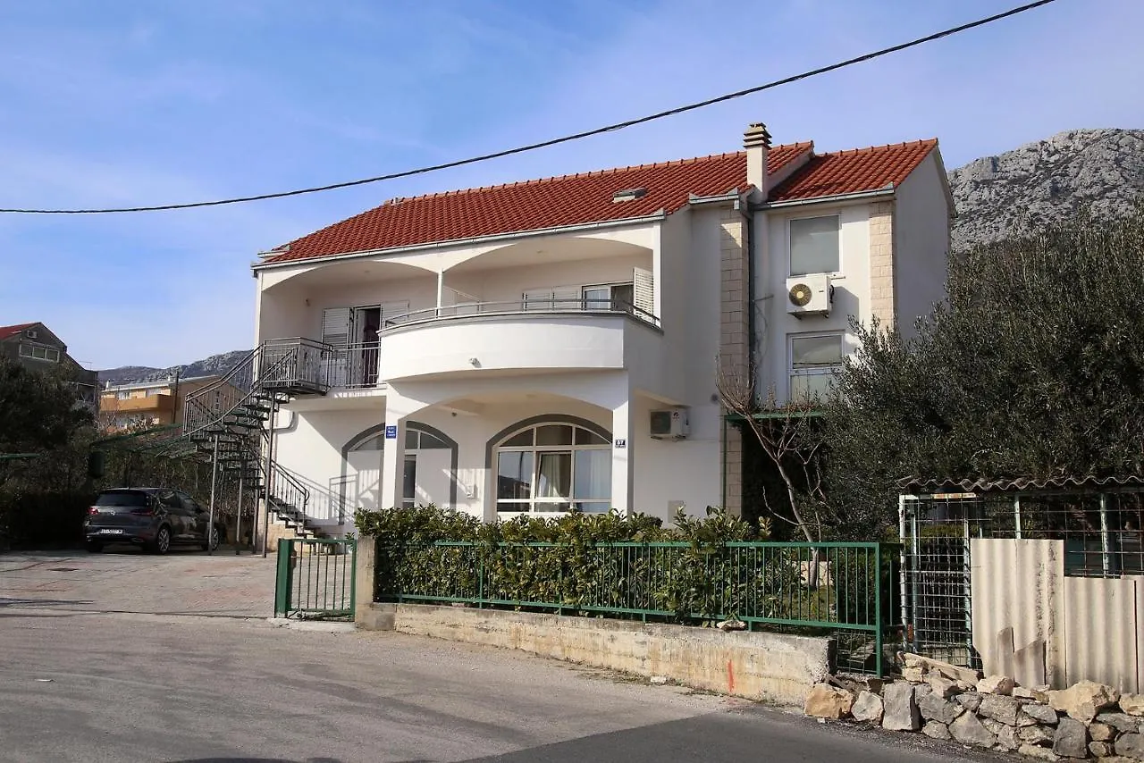 Adorable Apartment Ena Kastela
