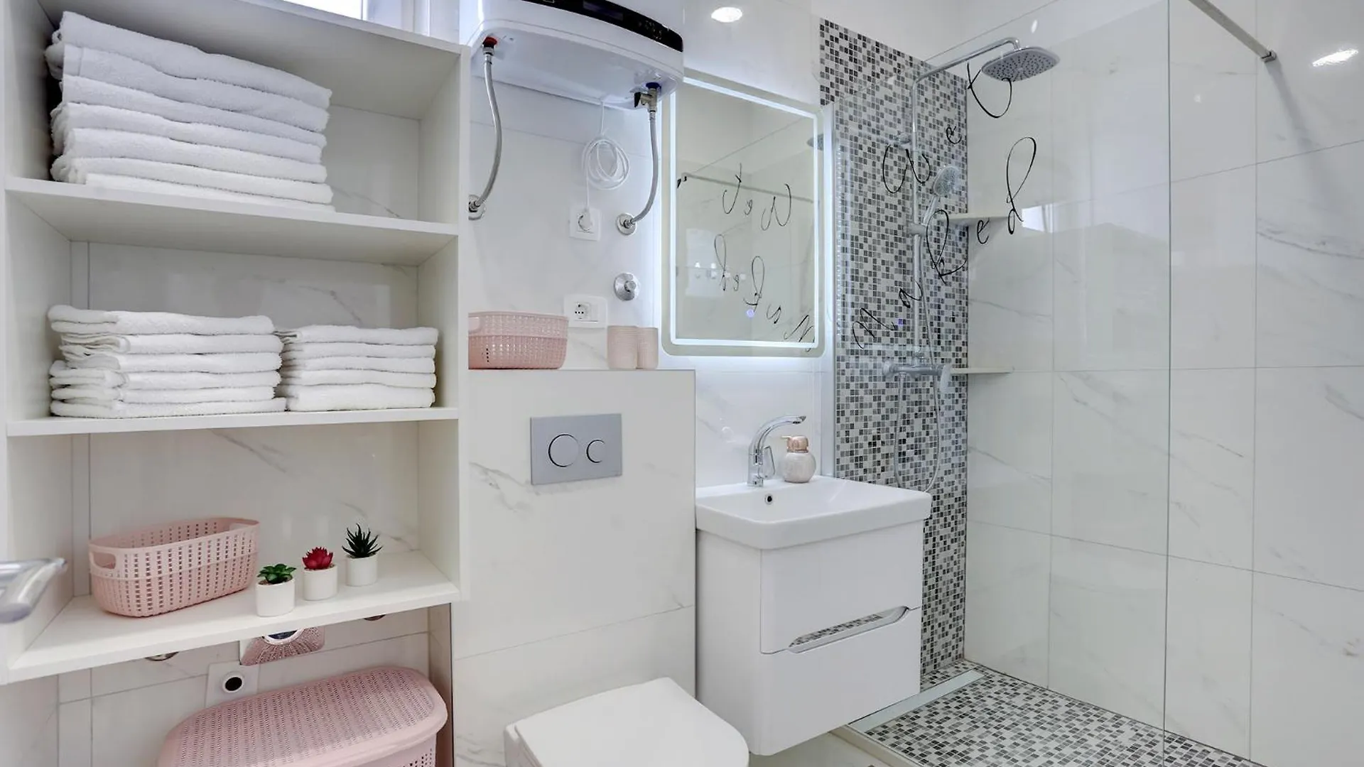 Adorable Apartment Ena Kastela